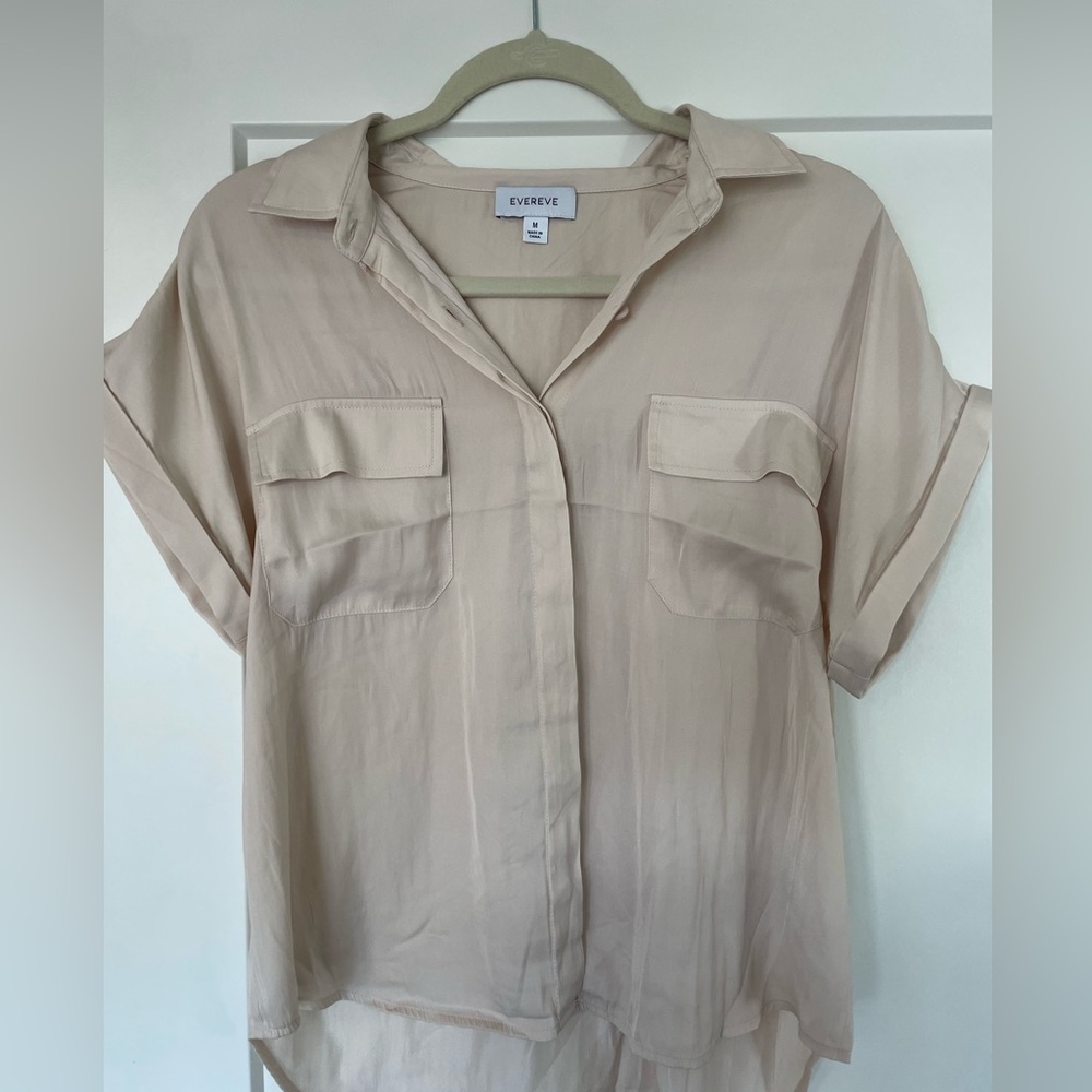 Evereve Women's Beige Button-Down Shirt